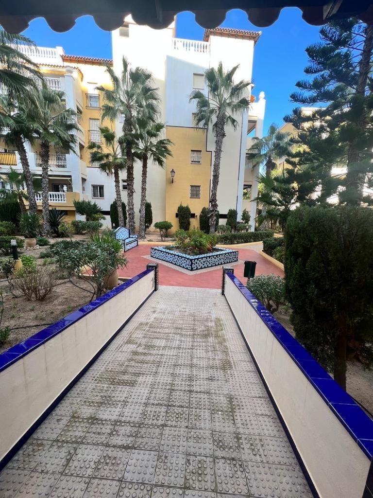 Apartamento Aldea Del Mar Торрев'єха Екстер'єр фото