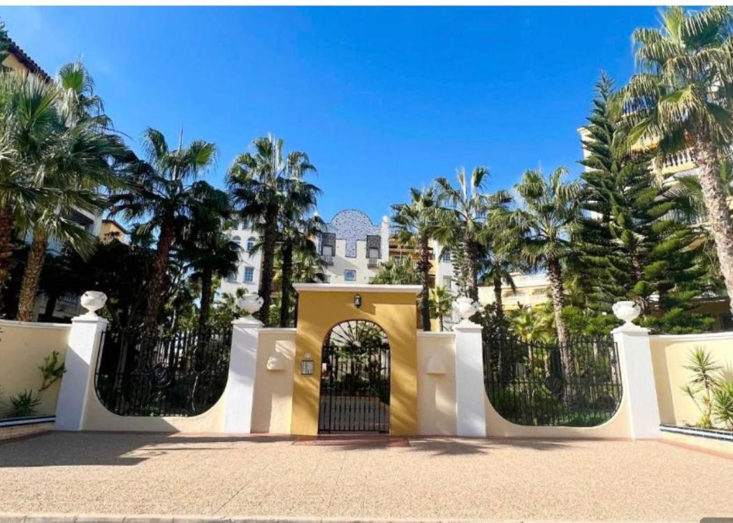 Apartamento Aldea Del Mar Торрев'єха Екстер'єр фото